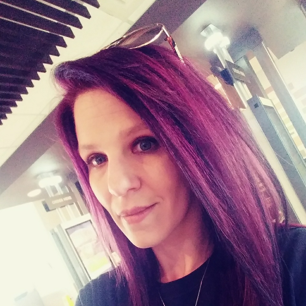 Meet your Posher, April